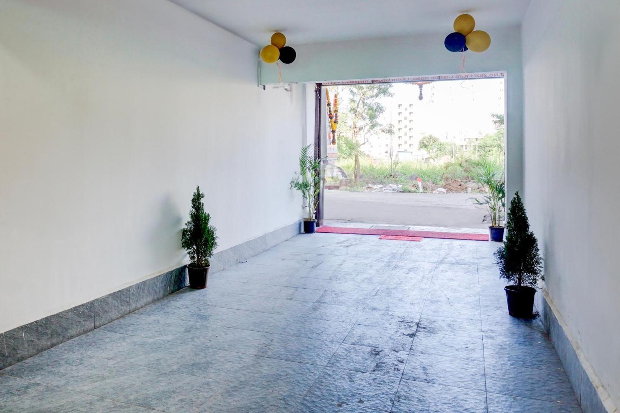 Hotel O Silver Inn Hinjawadi Exterior photo
